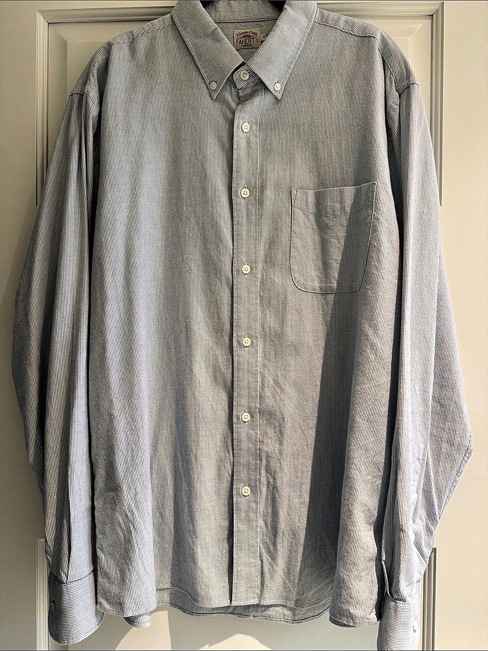 Faherty Men's Gray/Blue Cotton Blend oxford style Button Down XL